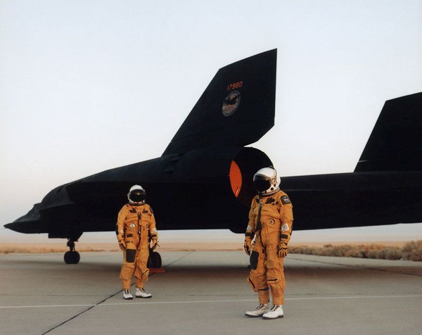 Chiêm ngưỡng ‘chim két’ SR-71 Blackbird bay như tên lửa của Mỹ