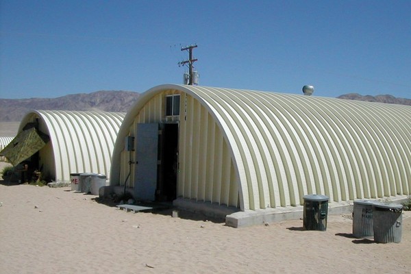 Trung tâm huấn luyện Palms 29 của Lực lượng lính thủy đánh bộ Mỹ đươc xây dựng trên sa mạc với điều kiện khí hậu tương tự như ở Afghanistan.