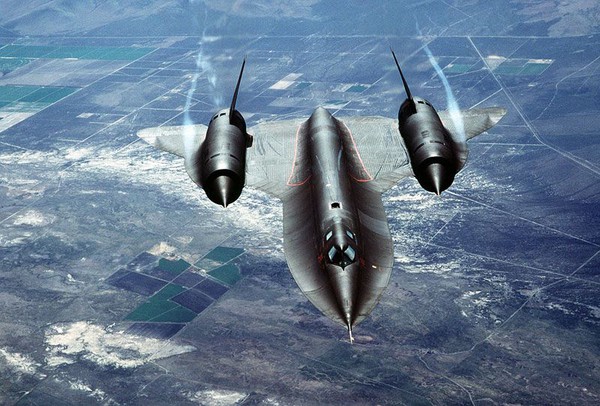 Chiêm ngưỡng ‘chim két’ SR-71 Blackbird bay như tên lửa của Mỹ