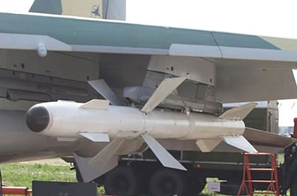 Năm 2004, Việt Nam ký thỏa thuận một số lượng không xác định tên lửa không đối không tầm trung R-27 trang bị cho tiêm kích đa năng Su-27SK/Su-30MK2.