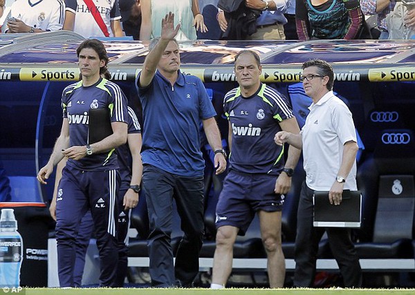 Real Madrid đại thắng, Mourinho vẫn buồn ngày chia tay
