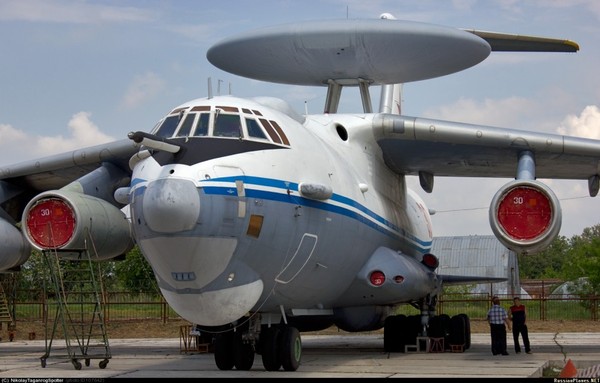 Dòng máy bay A-50 do Liên Xô cũ sản xuất và được đưa vào biên chế từ năm 1984.