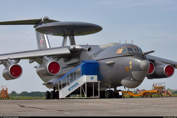 Ngoài việc được phủ một lớp sơn mới, máy bay A-50 của Không quân Nga cũng được nâng cấp động cơ mới mạnh mẽ hơn để đáp ứng những yêu cầu của chiến đấu hiện đại.