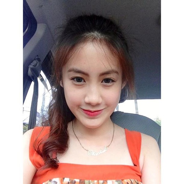 Truy tìm hotgirl Lào xinh đẹp 14 tuổi