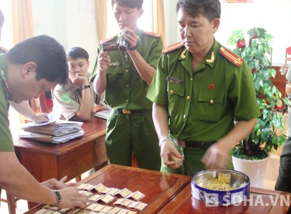 Cơ quan công an huyện Phú Giáo, tỉnh Bình Dương đang làm thủ tục để trả lại vàng cho gia đình ông Trần Đình Chiến