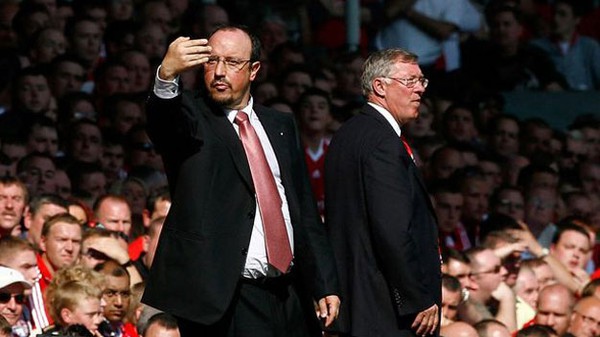 
	Benitez “chọc ngoáy” Sir Alex