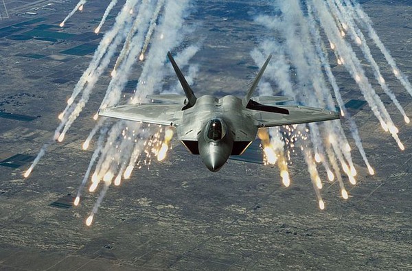 Việc Mỹ điều động F-22 tới Hàn Quốc nhiều khả năng sẽ làm phía Triều Tiên “nổi giận” và có những phản ứng gay gắt những ngày tới.