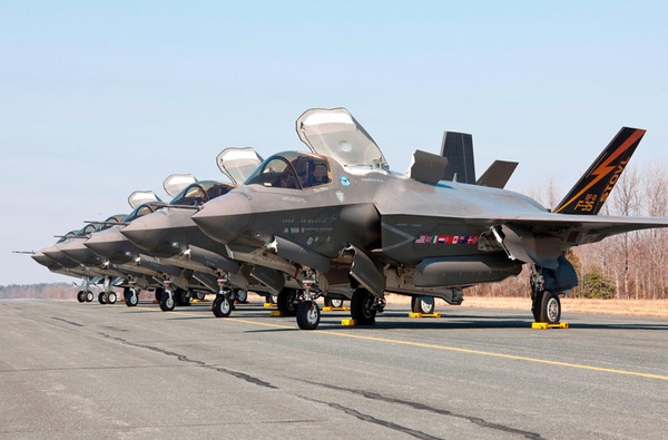 Australia, Nhật Bản, Hàn Quốc và Singapore đang mong muốn sở hữu hàng trăm chiếc tiêm kích tàng hình tối tân F-35 nhằm đối phó với sự trỗi dậy mạnh mẽ của Trung Quốc.