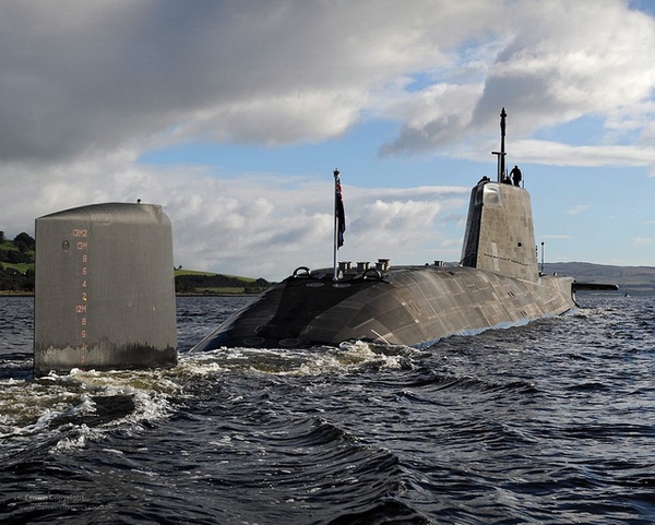 Tàu ngầm HMS Ambush2