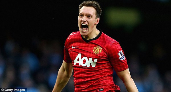 
	Phil Jones có thể chơi ở vị trí tiền đạo