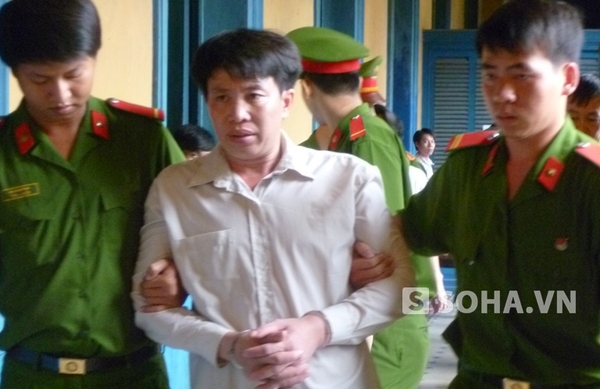 Bị cáo  Mai Thanh Sơn cũng phải chịu mức án 16 năm tù