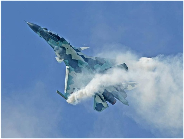 Su-30: Sát thủ trên không của Nga