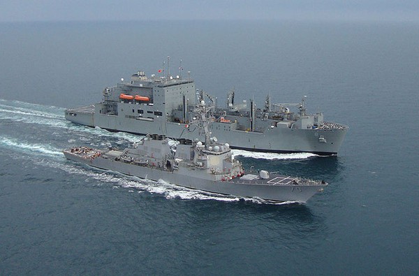 Trên tàu được trang bị các hệ thống hỗ trợ việc tiếp nhiên liệu, tiếp hàng hóa cho các đơn vị tàu chiến trong hạm đội.