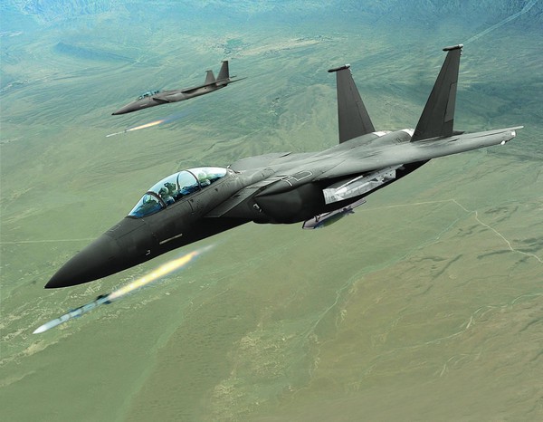 Tiêm kích F-15 SE.