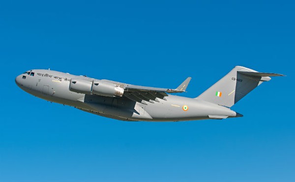 
	Máy bay vận tải C-17 của Không quân Ấn Độ bay thử tại Mỹ.
