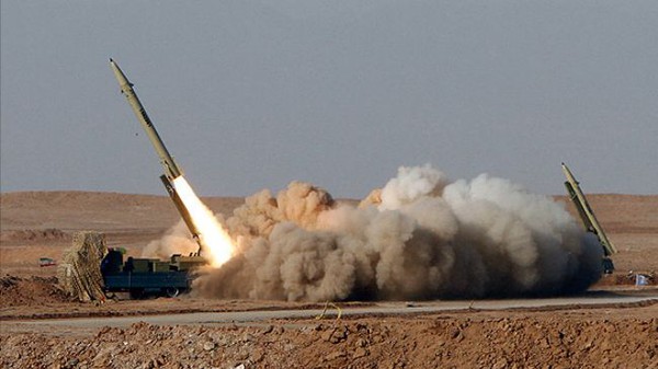 
	Tên lửa của Iran được phóng trong một cuộc tập trận quân sự gần đây.