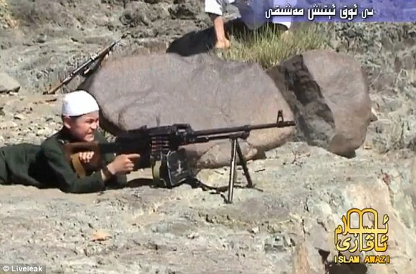 Al Qaeda đào tạo trẻ em 5 tuổi thành chiến binh khủng bố