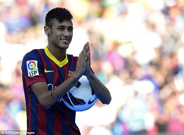 
	Neymar đã kết thúc câu chuyện chuyển nhượng dài kỳ của mình bằng việc chính thức gia nhập Barcelona