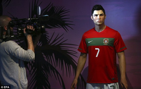 
	Bức tượng sáp của CR7 tại bảo tàng Madame Tussauds, London.