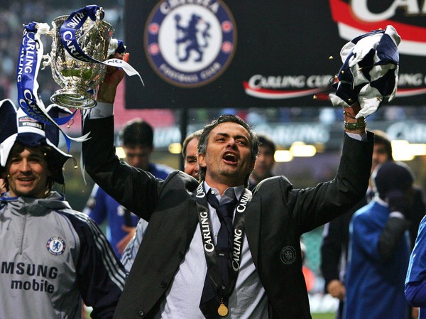 
	Nếu Mourinho trở về nhưng không thể đem về thành công tức thì cho Chelsea, liệu ông có bị "ném đá"?