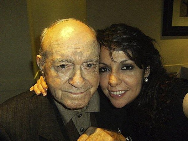 
	Di Stefano và vợ chưa cưới Gina