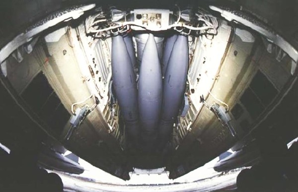 Camera theo dõi khoang vũ khí của thần chết Tu-22M-3 “BackFire C”.