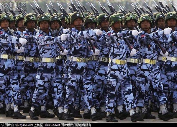 Hình ảnh lễ duyệt binh của quân đội Myanmar được đăng tải trên các trang báo mạng tại TQ.