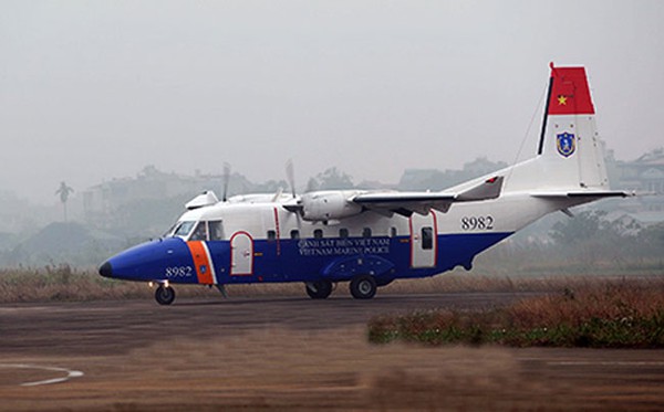 Tháng 8/2012, chiếc CASA-212 thứ nhất được tiếp thu tại sân bay Gia Lâm, và đến tháng 1/2013, chiếc CASA-212 thứ hai đã về đến Việt Nam.