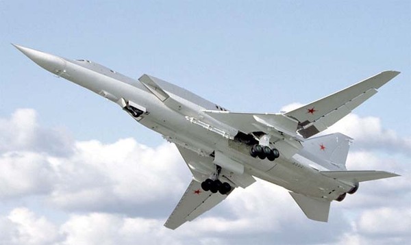 Ngày 26/2, máy bay ném bom Tu-22M của Nga đã sử dụng tên lửa có cánh tiêu diệt mục tiêu mô phỏng là các tàu khu trục được trang bị hệ thống phòng thủ tên lửa Aegis của Mỹ.
