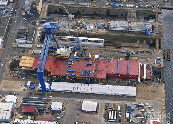 Những người này tham gia vào quá trình đóng, thiết kế, sản xuất và cung cấp nguyên vật liệu cho con tàu tại nhà máy đóng tàu Govan thuộc tập đoàn BAE ở Glasgow.