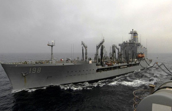 Tàu tiếp tế USNS Big Horn