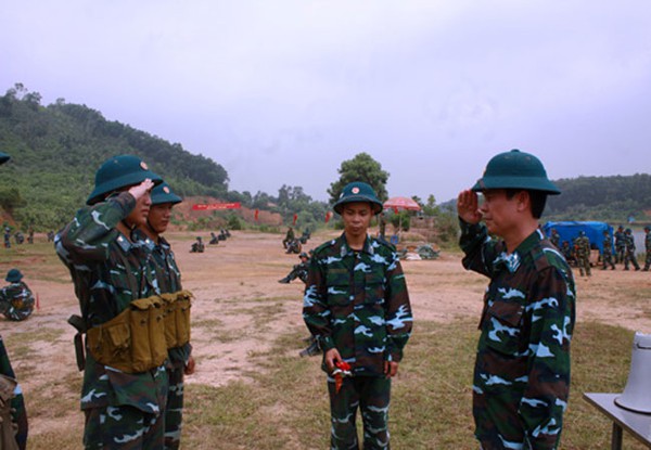 Tại lễ tuyên thệ chiến sĩ mới, Thủ trưởng Phòng Tham mưu Sư đoàn 361 đã ký quyết định tặng giấy khen cho 4 tập thể gồm: Trung đội 1, Đại đội 1; Trung đội 1, Đại đội 2; Trung đội 1, Đại đội 3 và 13 cá nhân của Tiểu đoàn 11 vì đã hoàn thành xuất sắc nhiệm vụ huấn luyện.