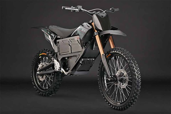 Theo tiết lộ của hãng sản xuất Zero Motorcycles, loại xe máy đặc chủng này có tên là Zero MMX, sử dụng động cơ điện giúp giảm ồn và tán xạ nhiệt. Ngoài ra, hệ thống quan sát hồng ngoại sẽ giúp xe có thể di chuyển trong đêm mà không cần bật đèn pha.