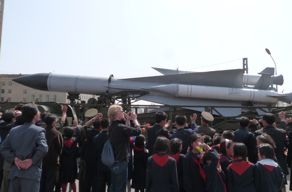 “Át chủ bài” phòng không Triều Tiên S-200 có khả năng đạt tầm bắn xa đến 300km, độ cao diệt mục tiêu 40km.