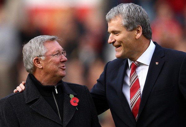 
	Trong giới lãnh đạo Man United, Sir Alex thân với GĐĐH David Gill nhất