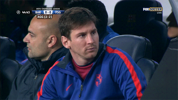 
	Messi làm trò kỳ quặc ngay trên sân