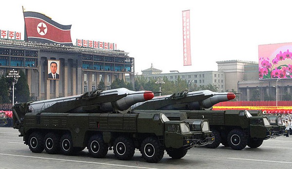 
	Tên lửa tầm trung Musudan của Triều Tiên.