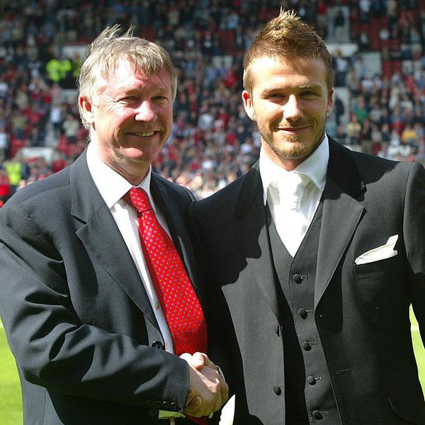 
	Có phải Sir Alex Ferguson và David Beckham đã thông đồng với nhau để tạo nên 1 mùa Hè buồn cho NHM bóng đá?!