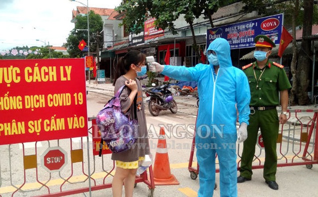 Lịch trình di chuyển phức tạp, đi ăn liên hoan, hát karaoke của nhân viên xe buýt vừa công bố mắc Covid-19 ở Hà Nội - Ảnh 1.