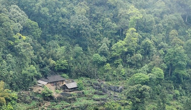 "Ngôi làng địa ngục" gây sốt trong phim kinh dị Việt, không phải là bối cảnh giả, điểm này cách Hà Nội gần 300km- Ảnh 1.