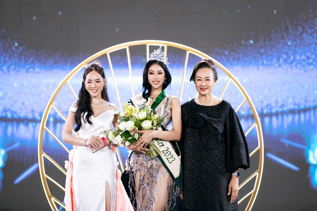 Chung kết Miss Earth 2023: Lan Anh - Việt Nam giành ngôi Hoa hậu Nước, người đẹp Albania đăng quang Hoa hậu Trái đất- Ảnh 6.