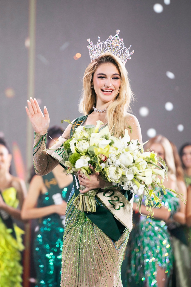 Chung kết Miss Earth 2023: Lan Anh - Việt Nam giành ngôi Hoa hậu Nước, người đẹp Albania đăng quang Hoa hậu Trái đất- Ảnh 2.