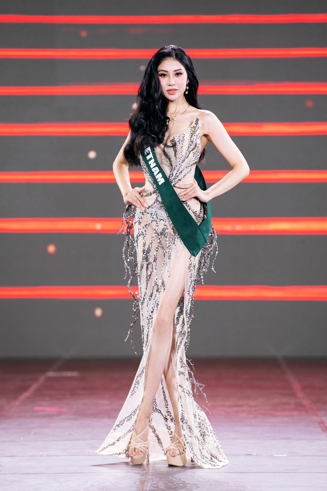 Chung kết Miss Earth 2023: Lan Anh - Việt Nam giành ngôi Hoa hậu Nước, người đẹp Albania đăng quang Hoa hậu Trái đất- Ảnh 30.