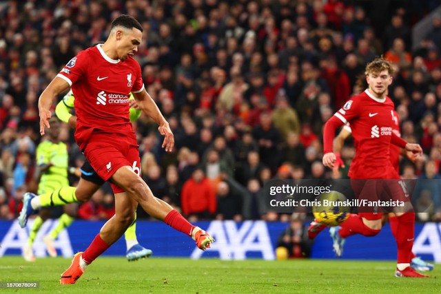 Liverpool bỏ lỡ "cơ hội vàng", Arsenal giữ vững ngôi đầu sau cuộc thư hùng nghẹt thở- Ảnh 3.