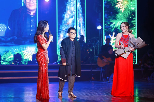 Danh ca Thanh Hà bất ngờ khi bạn đời Phương Uyên xuất hiện trên sân khấu- Ảnh 5.