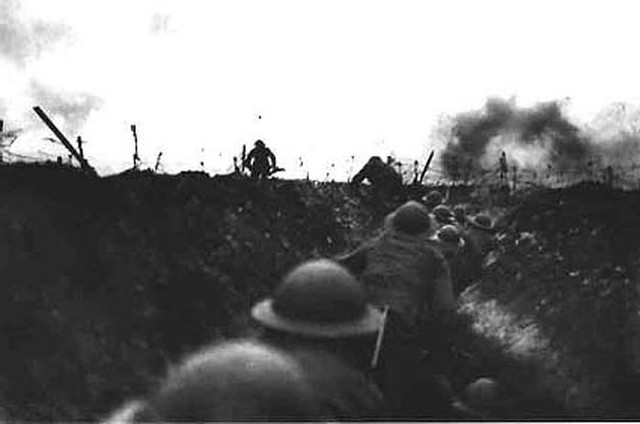 Trận chiến khốc liệt nhất tại 'cối xay thịt' Bakhmut giống cảnh trong Thế chiến I: Lý do đến từ một thứ- Ảnh 2.