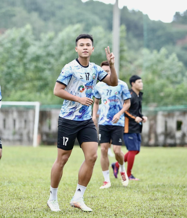 Tân binh tuyển Việt Nam: "Được lên ĐTQG, em sướng như lúc vô địch SEA Games"- Ảnh 1.