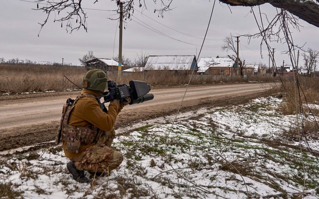 Vũ khí chuẩn 'như dao mổ' của Ukraine cũng trượt mục tiêu, một thiết bị giúp Nga chiếm thế thượng phong- Ảnh 2.
