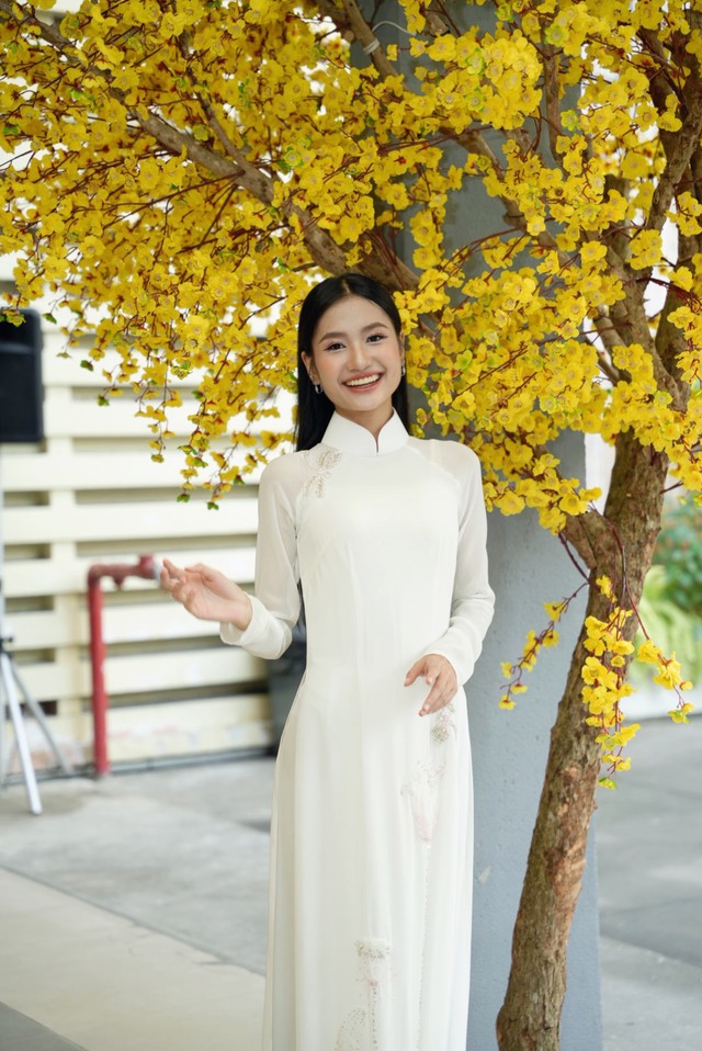 Hoa hậu Nguyễn Thanh Hà vinh dự nhận bằng khen Thanh niên tiêu biểu TP.HCM 2023

- Ảnh 3.