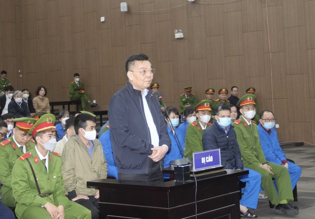 Gia đình nộp 4 tỷ khắc phục hậu quả, cựu Bộ trưởng Chu Ngọc Anh lĩnh án 3 năm tù- Ảnh 2.